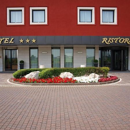Hotel Ristorante Giada Grumolo delle Abbadesse ภายนอก รูปภาพ
