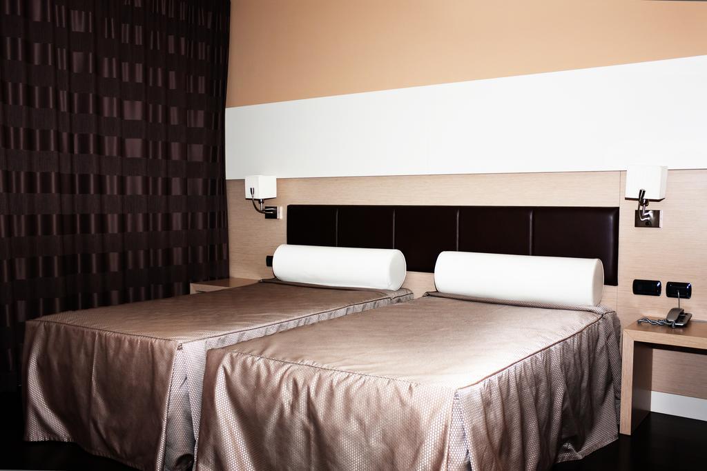 Hotel Ristorante Giada Grumolo delle Abbadesse ภายนอก รูปภาพ