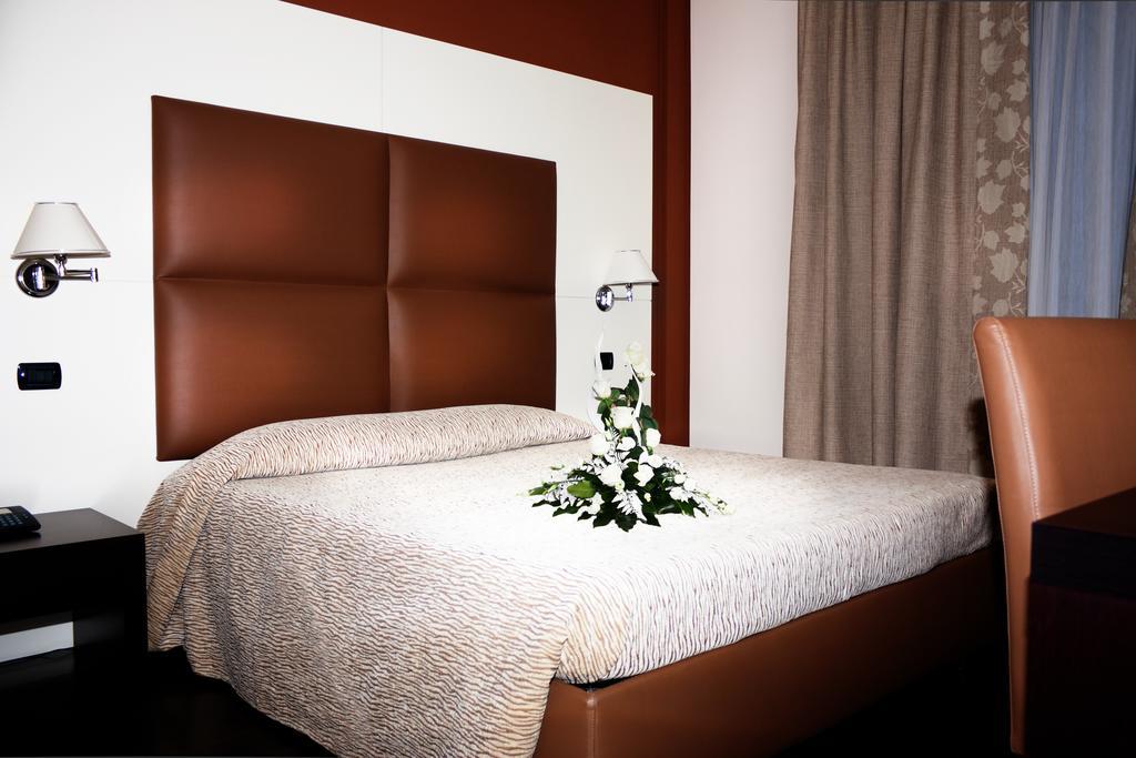 Hotel Ristorante Giada Grumolo delle Abbadesse ภายนอก รูปภาพ