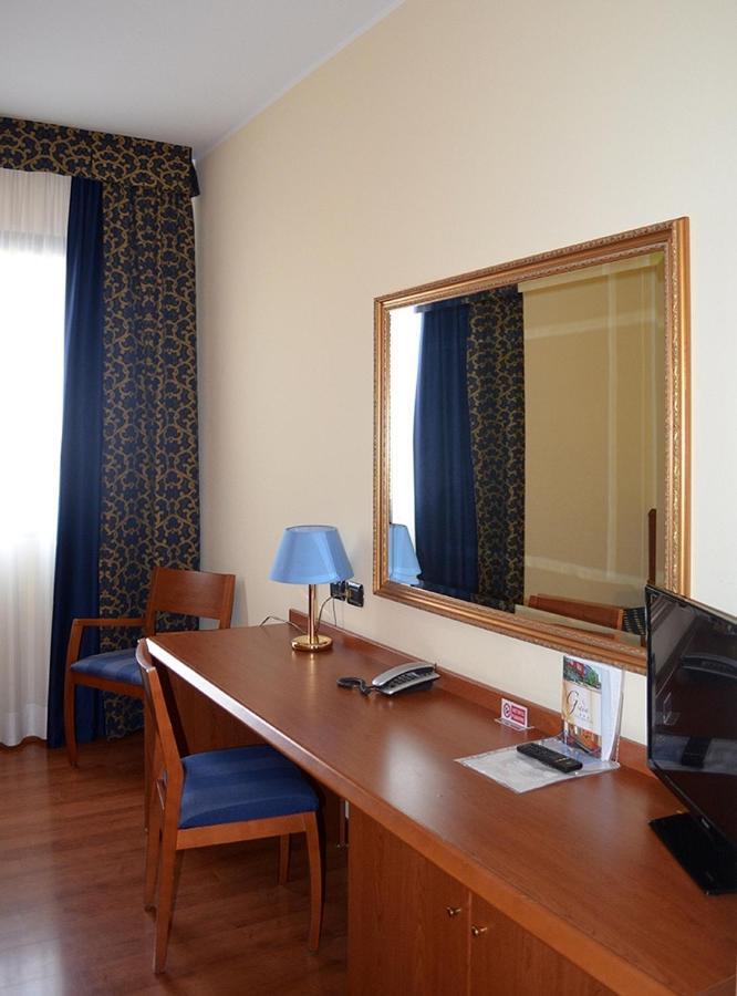 Hotel Ristorante Giada Grumolo delle Abbadesse ภายนอก รูปภาพ