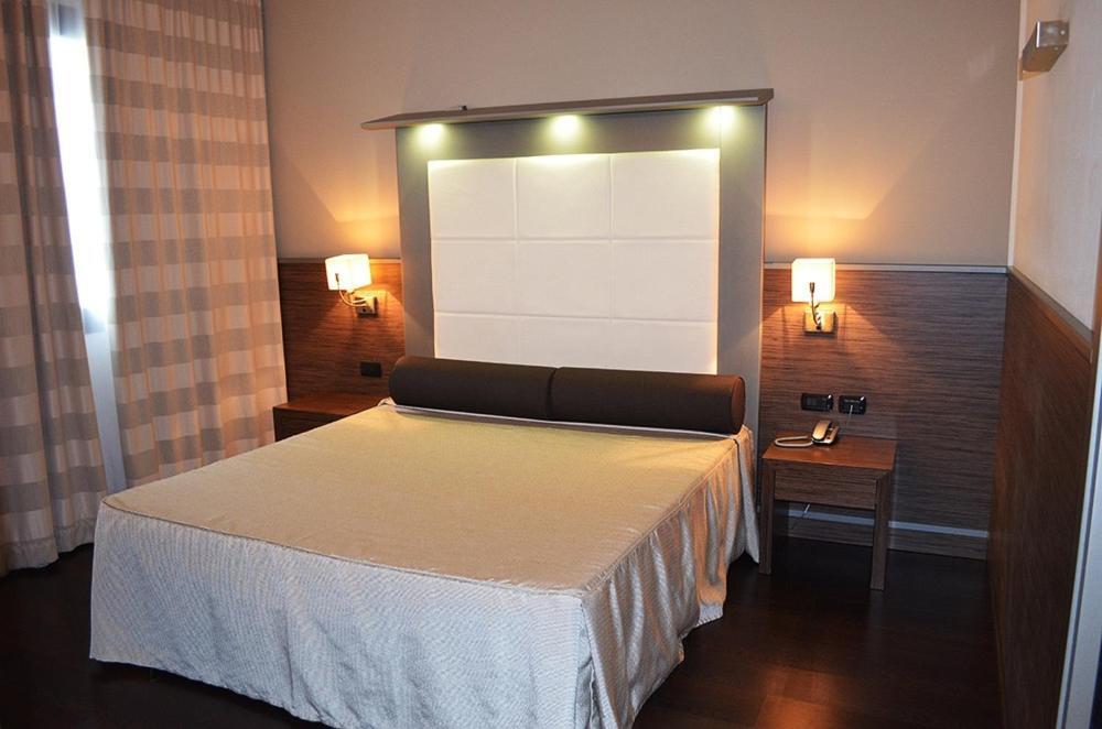 Hotel Ristorante Giada Grumolo delle Abbadesse ภายนอก รูปภาพ